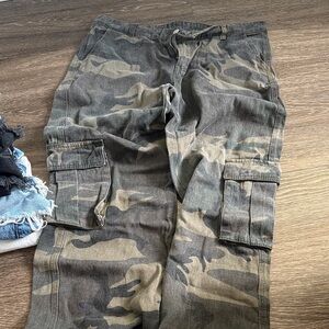 Amazon Women's Camouflage Cargo Jeans